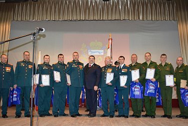 Депутаты встретились с военнослужащими и ветеранами